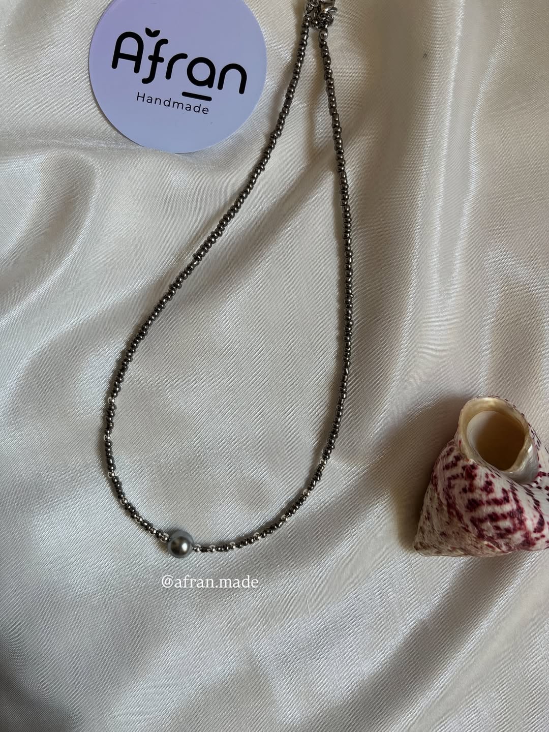 گردنبند ساحل نقره‌ای